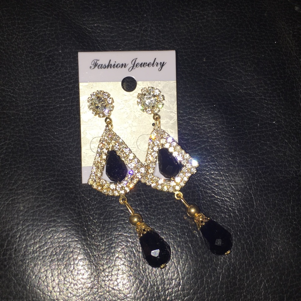 Never worn earrings